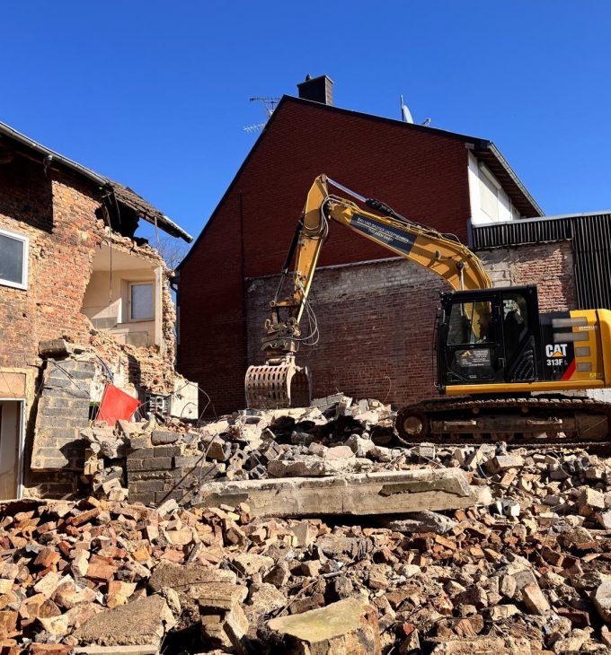 Abbruch und Deponiearbeiten 22